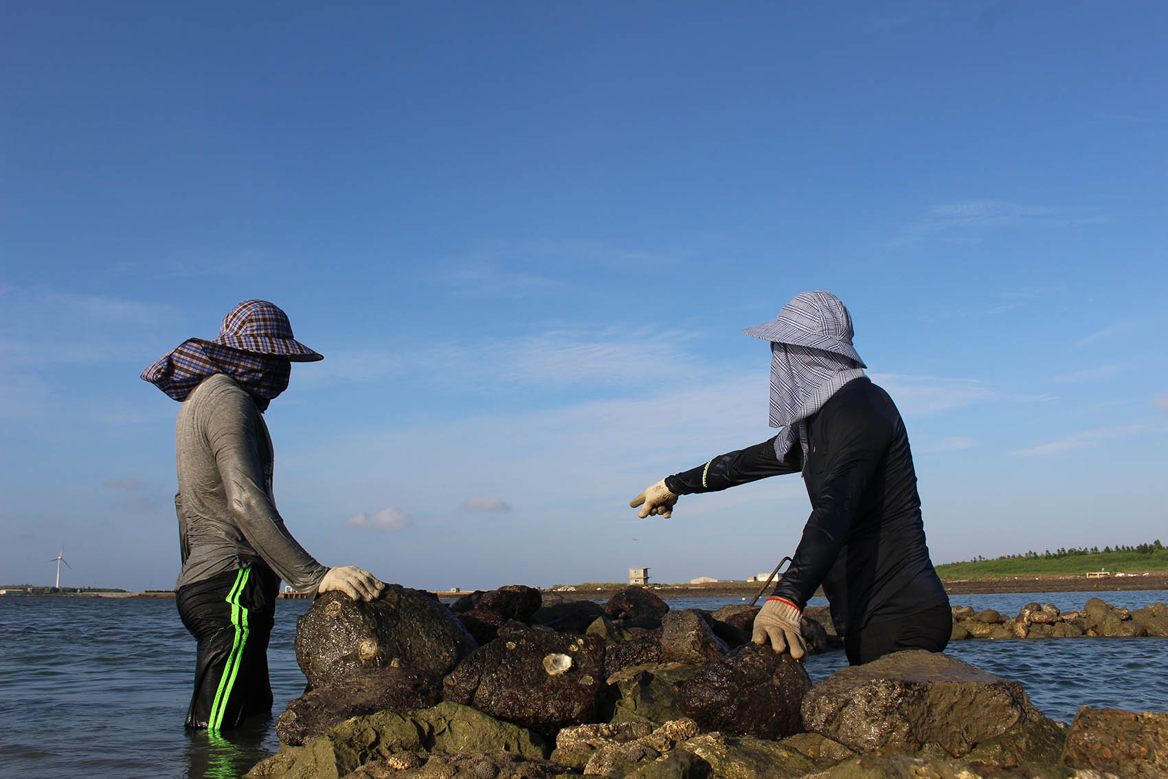 工作室修復潭邊村新滬的記錄。