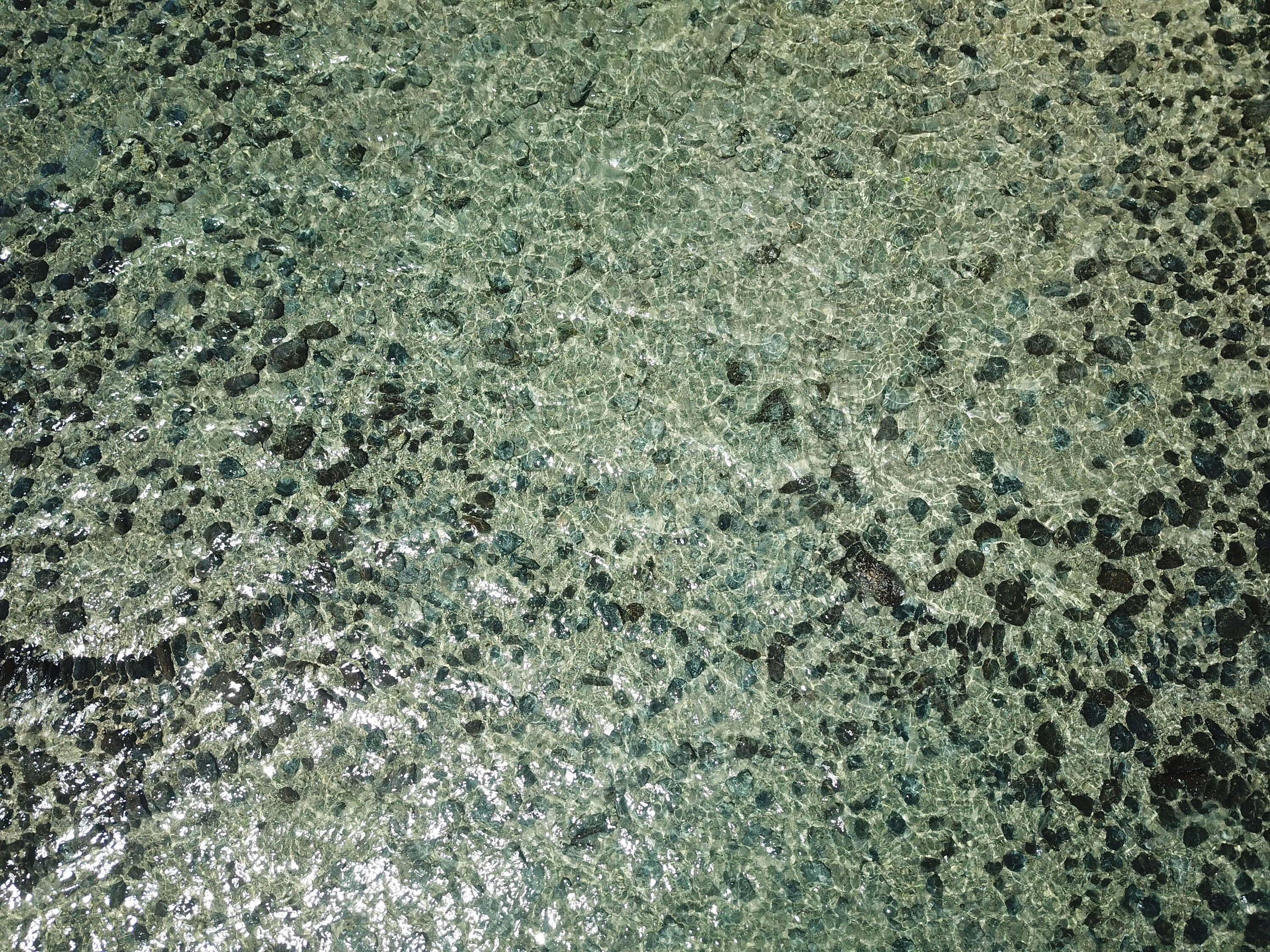 鳥嶼村雞後滬的滬門