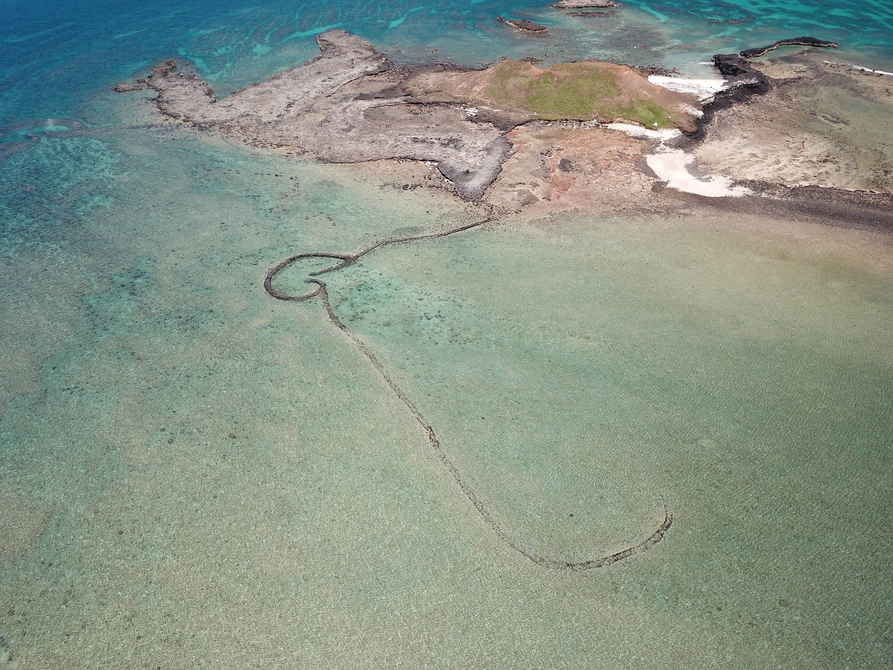 鳥嶼村舊新滬的全貌
