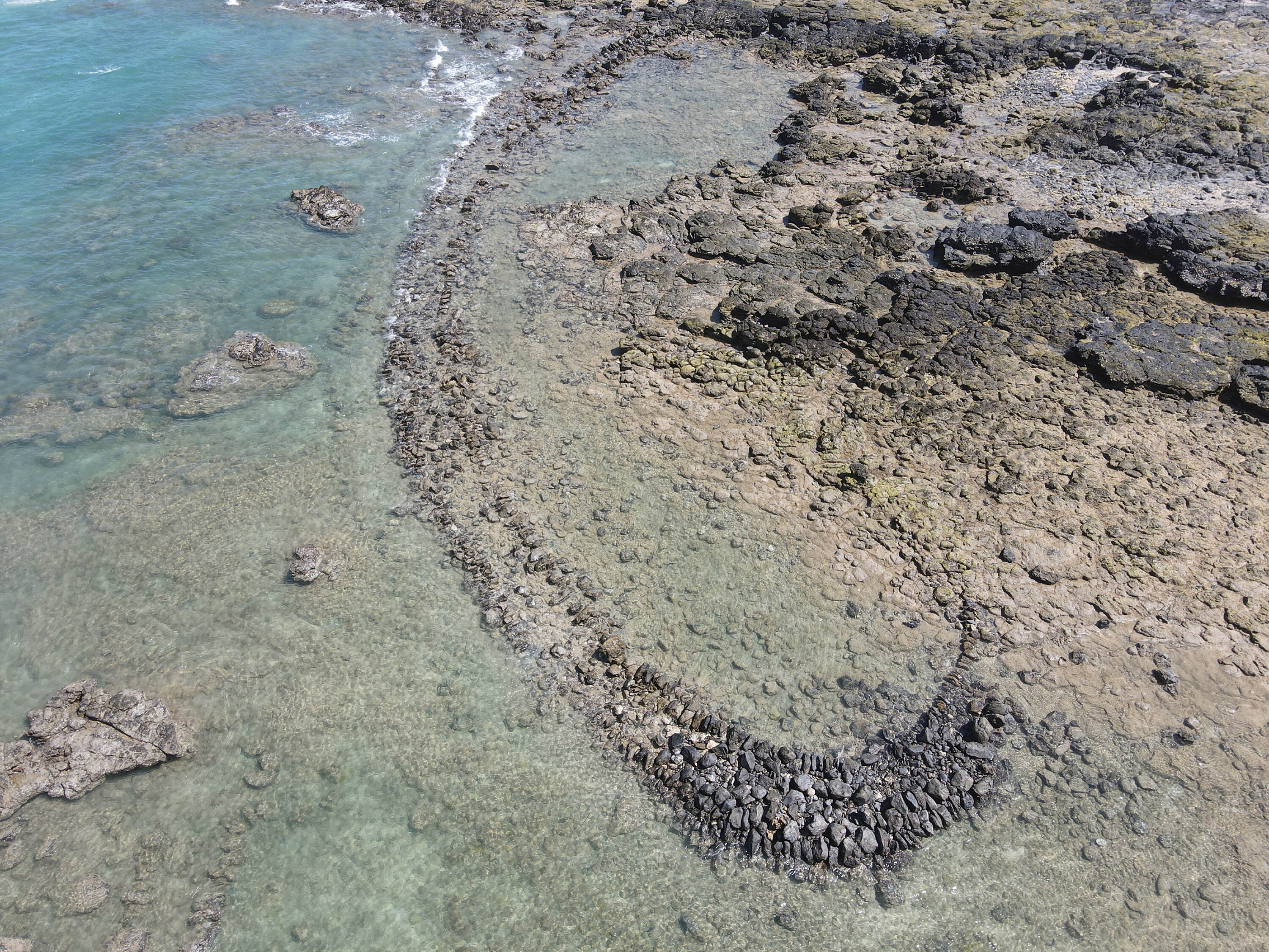 吉貝村鸚哥籠滬的全貌
