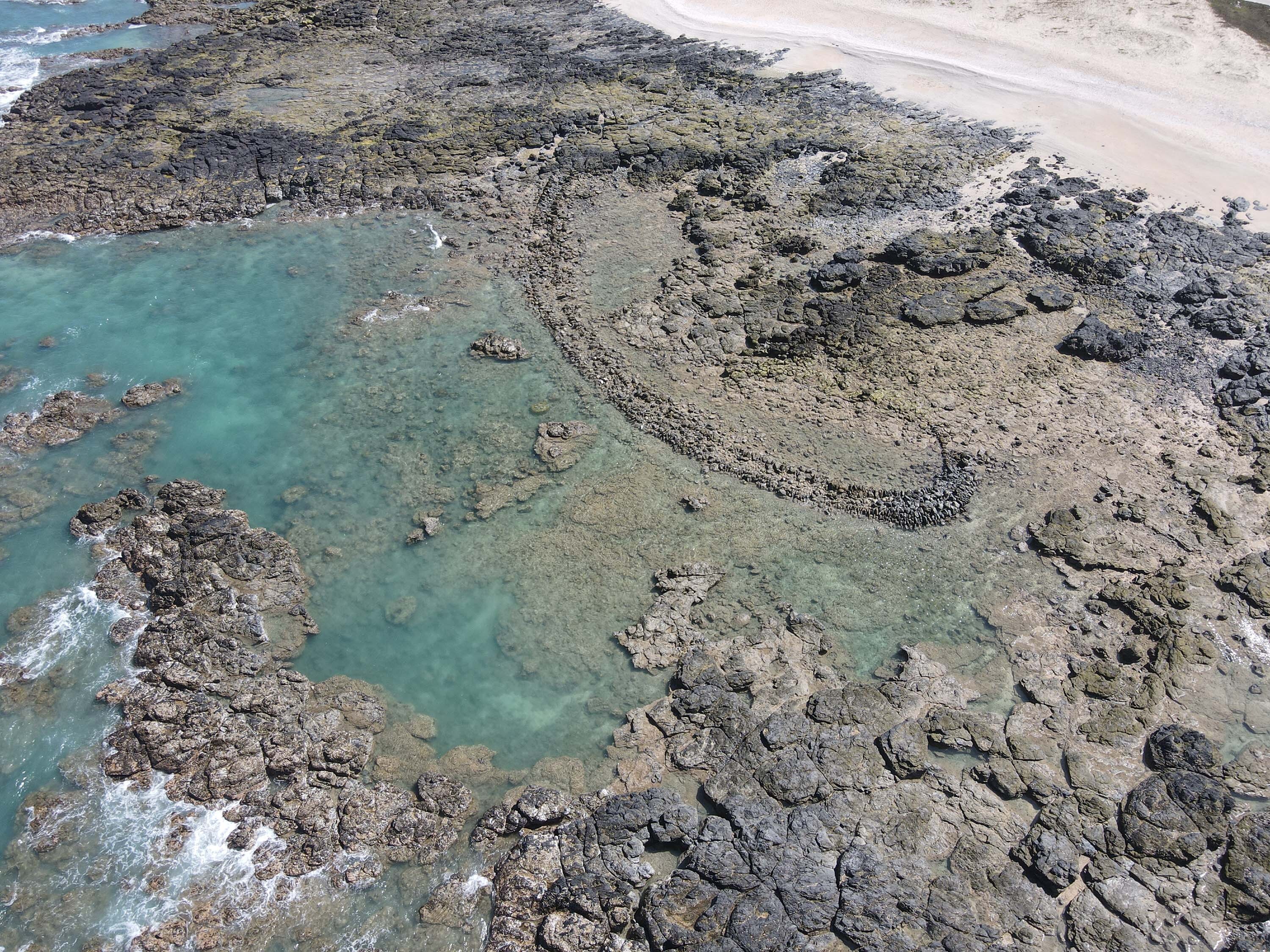 吉貝村鸚哥籠滬的全貌